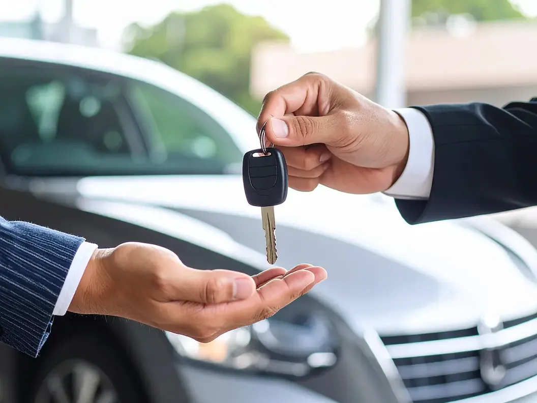 自動車販売（新車・中古車）